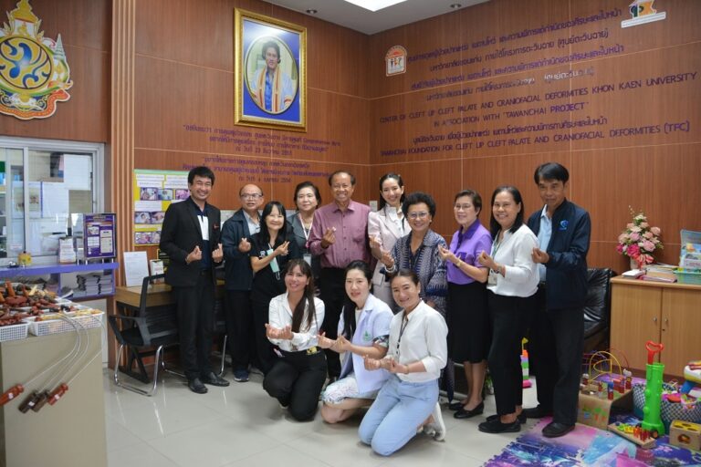 LINE_ALBUM_ประชุมมูลนิธิ_๒๔๐๕๒๘_1